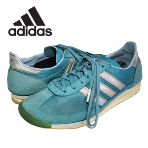 Adidas Sneakers